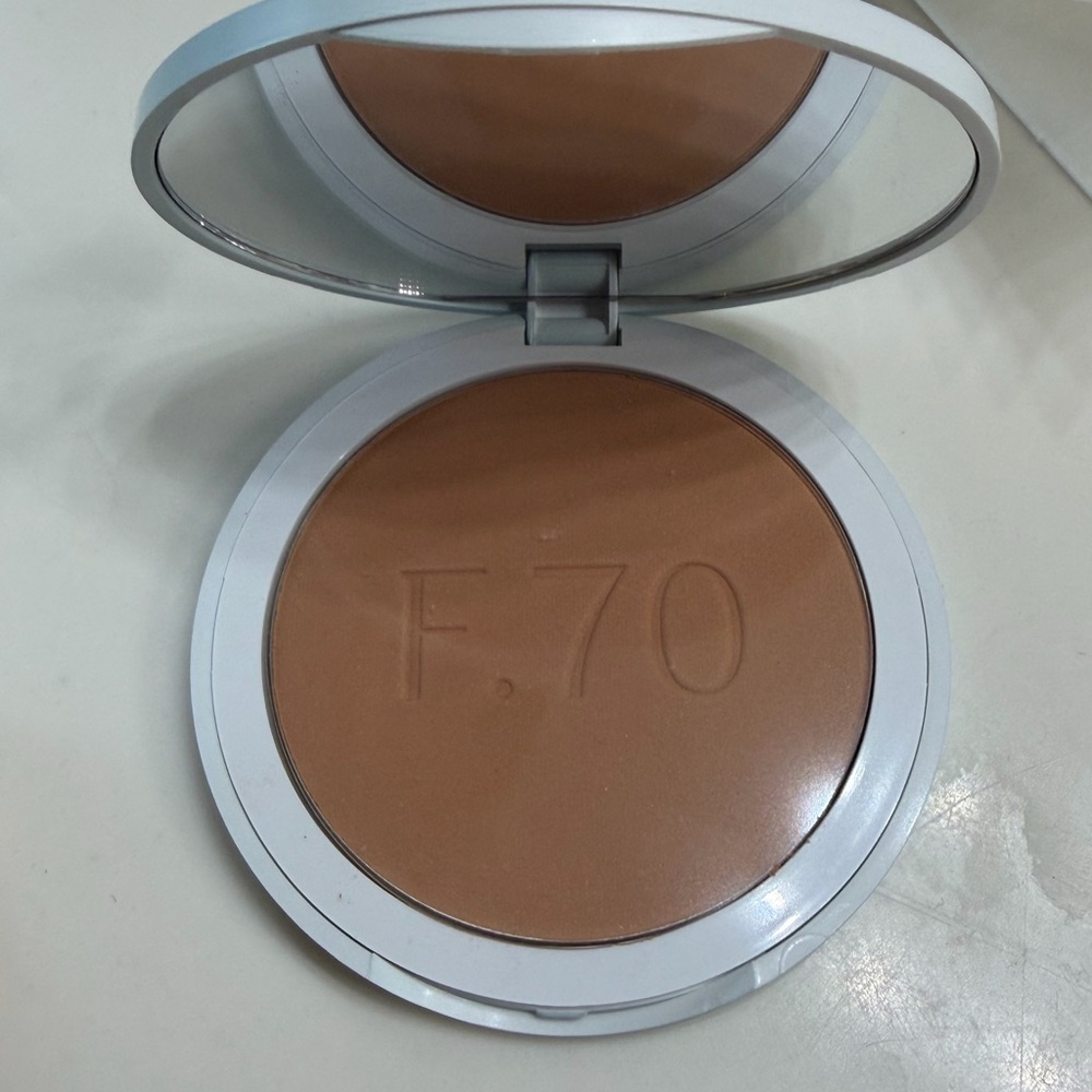 Flyte.70 The Final Act Lucid finishing powder NEW